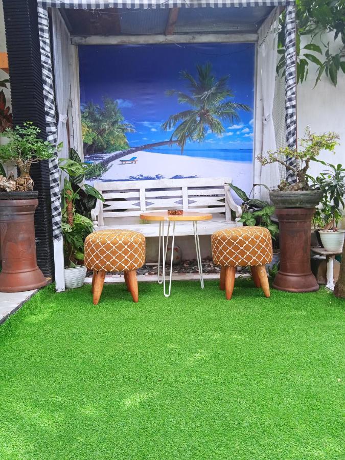 Shifana Homestay Syariah Jogjakarta Buitenkant foto